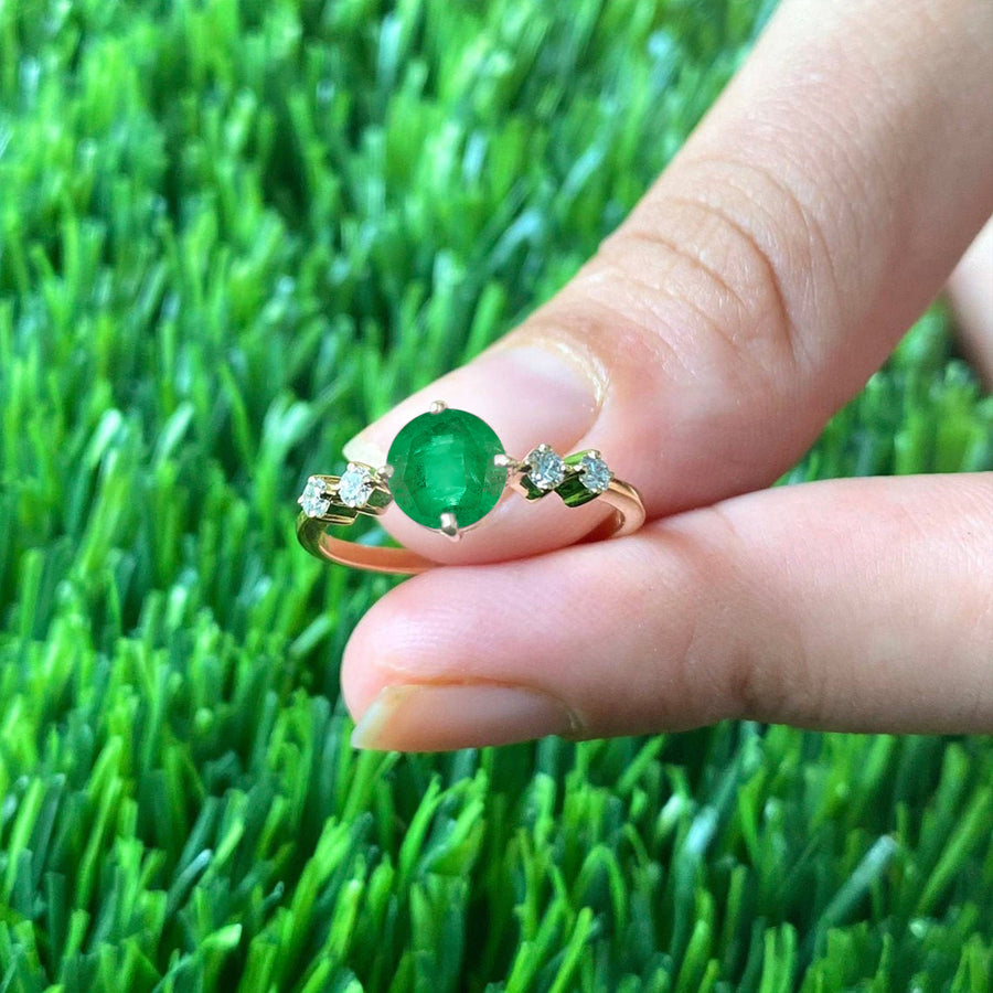 Datenight Emerald Gold Ring