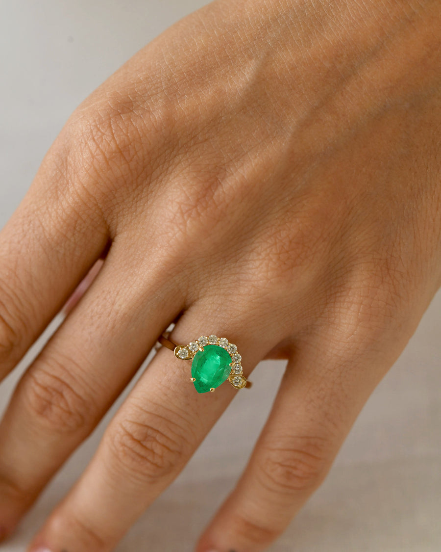 Deary Emerald Ring