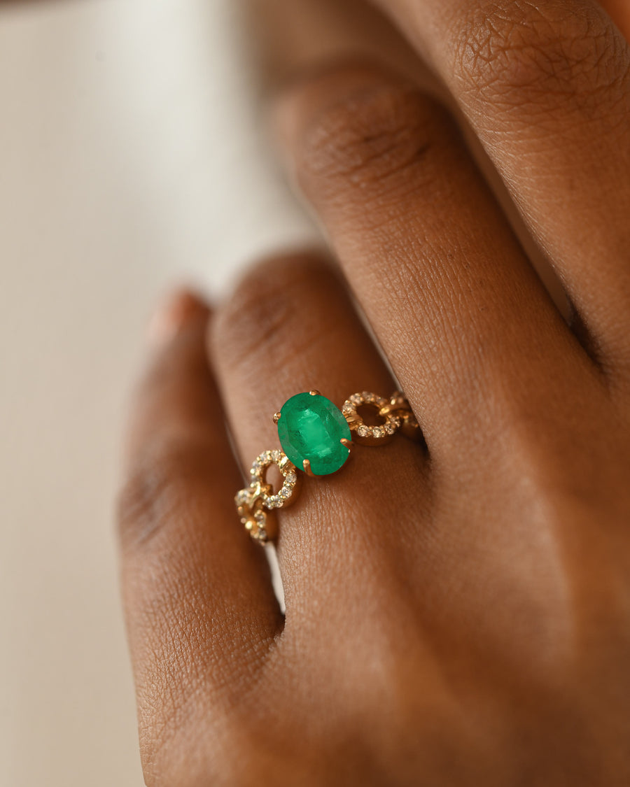 Statement Emerald Diamond Ring