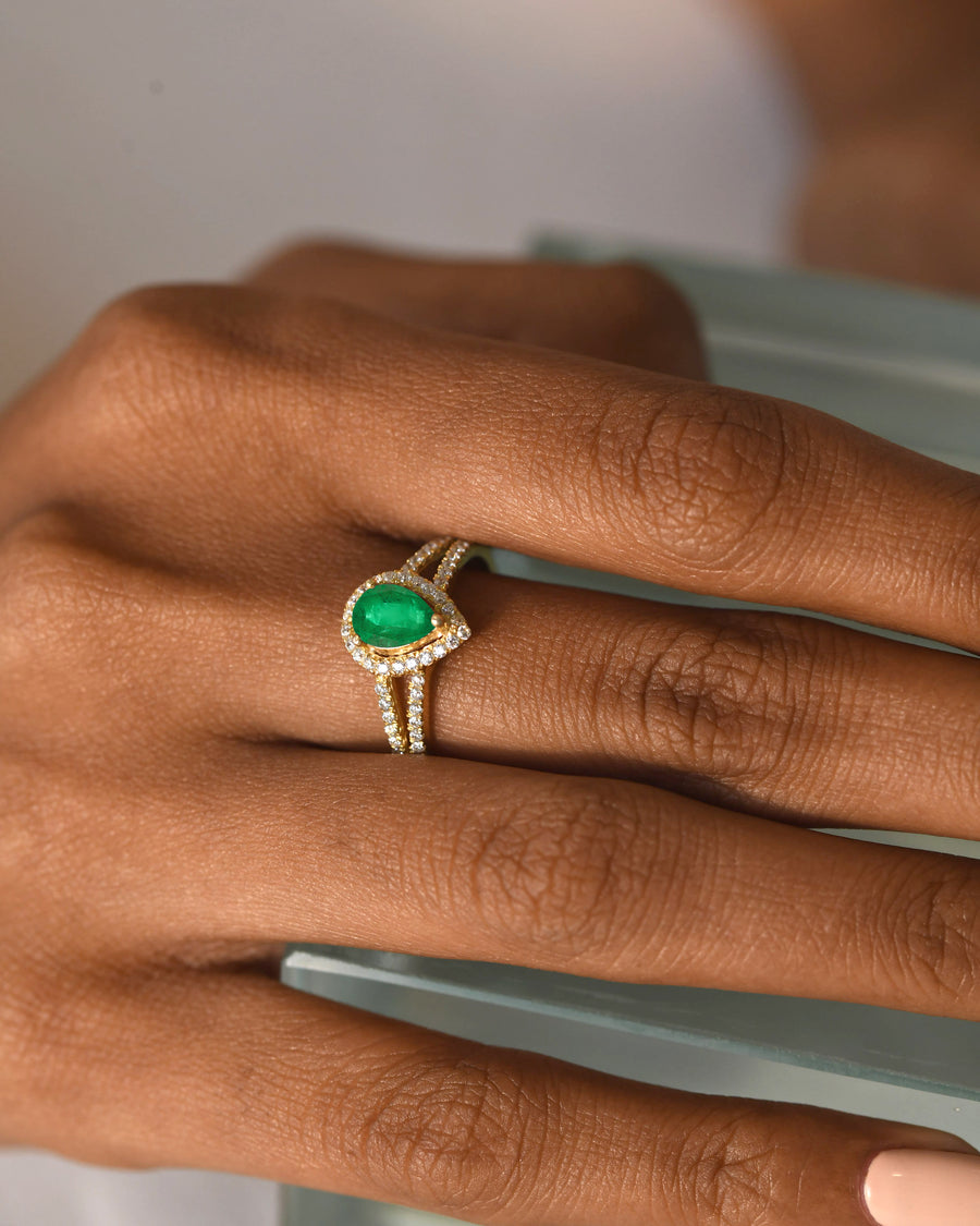 Green Emerald Gold Ring