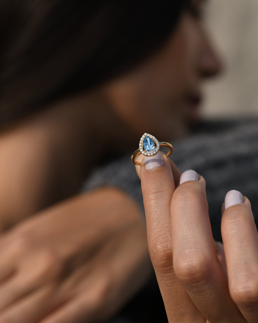 Droplet Aquamarine Ring