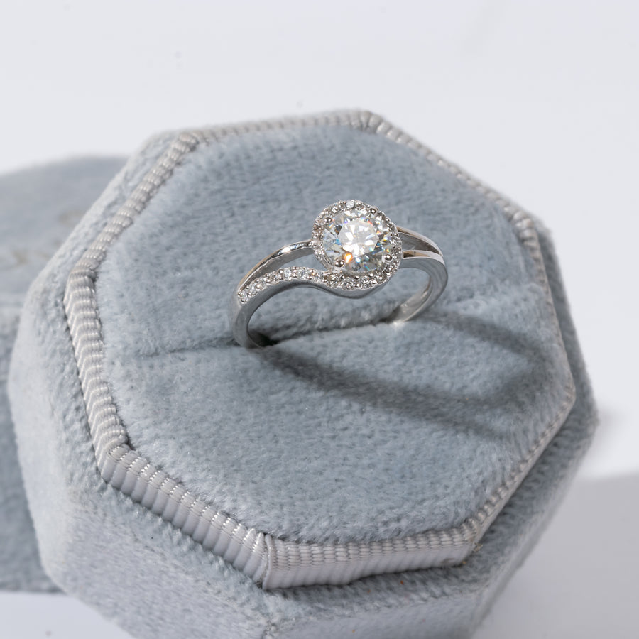 Wave Lab Diamond Ring
