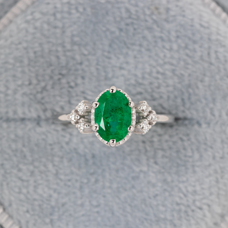 Oval Emerald Minimalist Ring