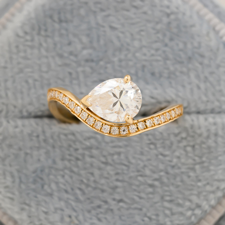 Dewdrop Lab Diamond Ring