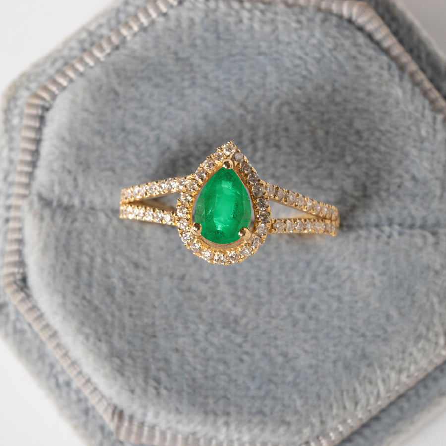 Emerald Green Gemstone Ring