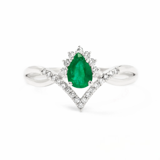 Belle Emerald ring