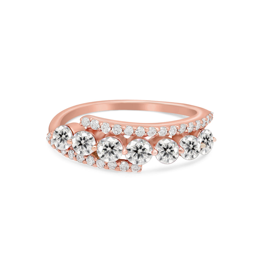 Fine jewelry gift ring for fiancée or bride