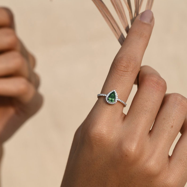 Daydreamer Green Tourmaline Pear Halo Ring