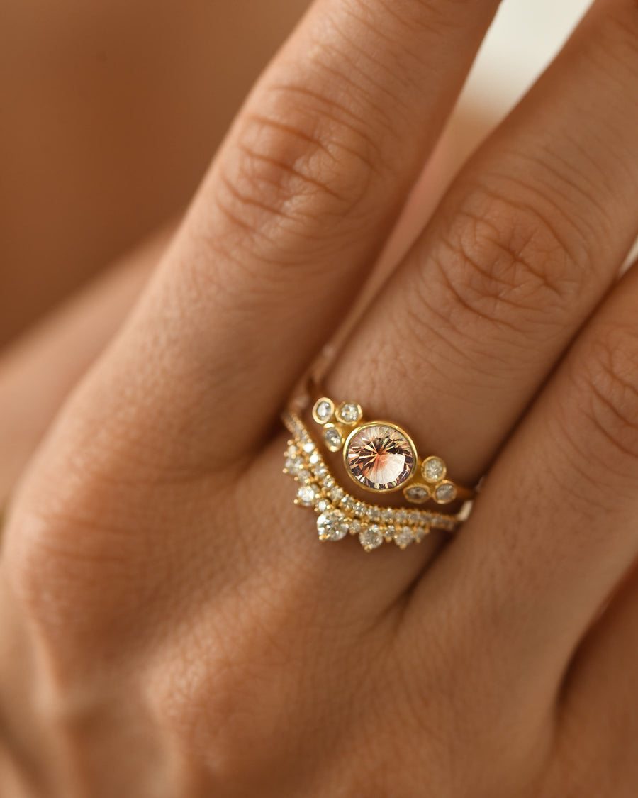 Gleamy Sunstone Diamond Ring
