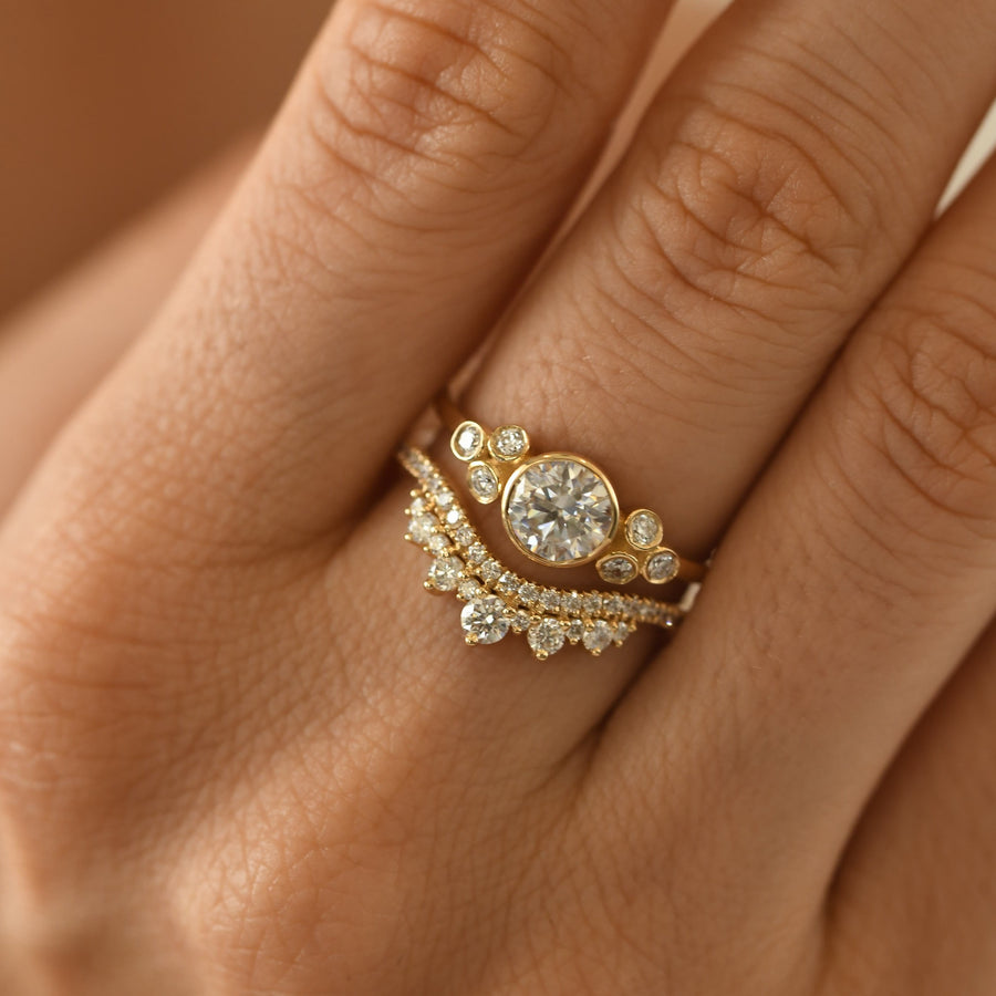 Gleamy Moissanite and Diamond Ring