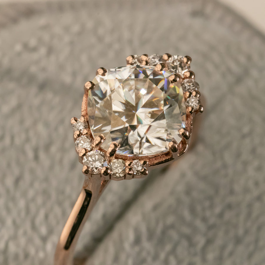 Witty Moissanite Diamond Ring
