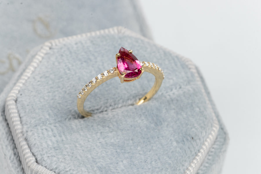 Diva Ring with Pink Tourmaline