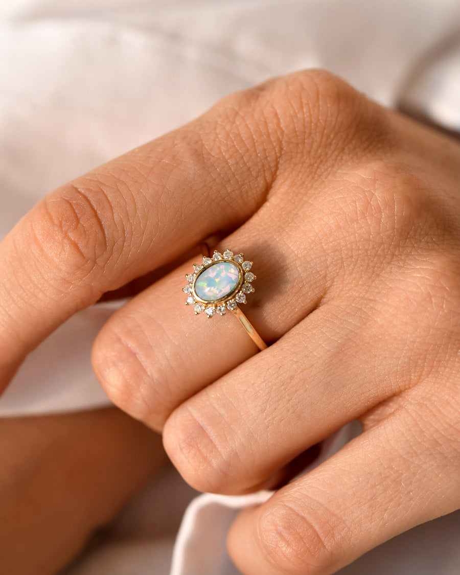 Aroma Opal Gold Solitaire Ring