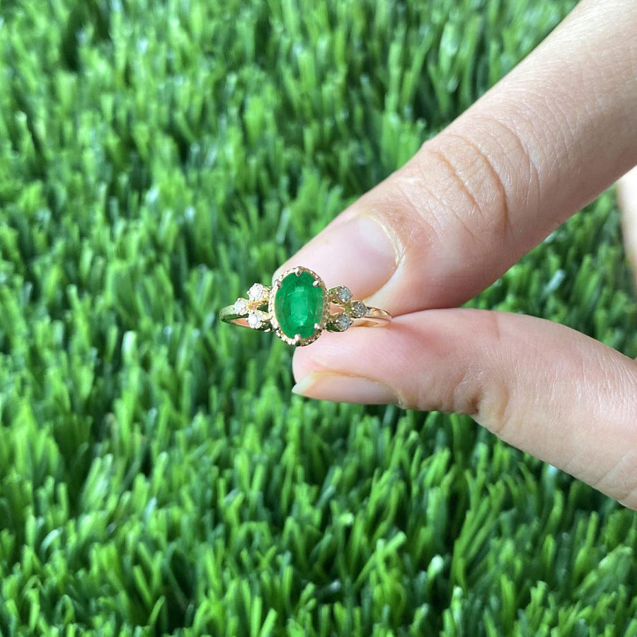 Symphony Natural Green Emerald Ring
