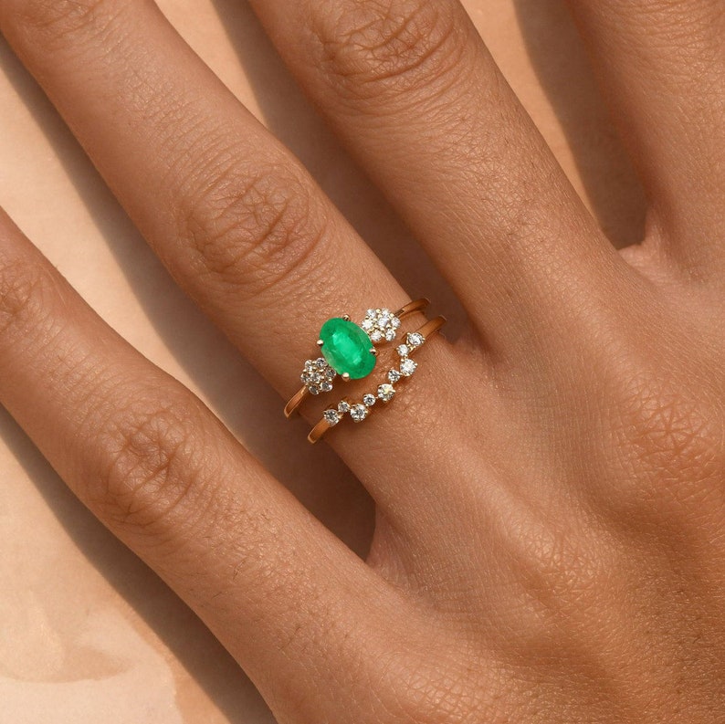 Bloom Emerald Ring