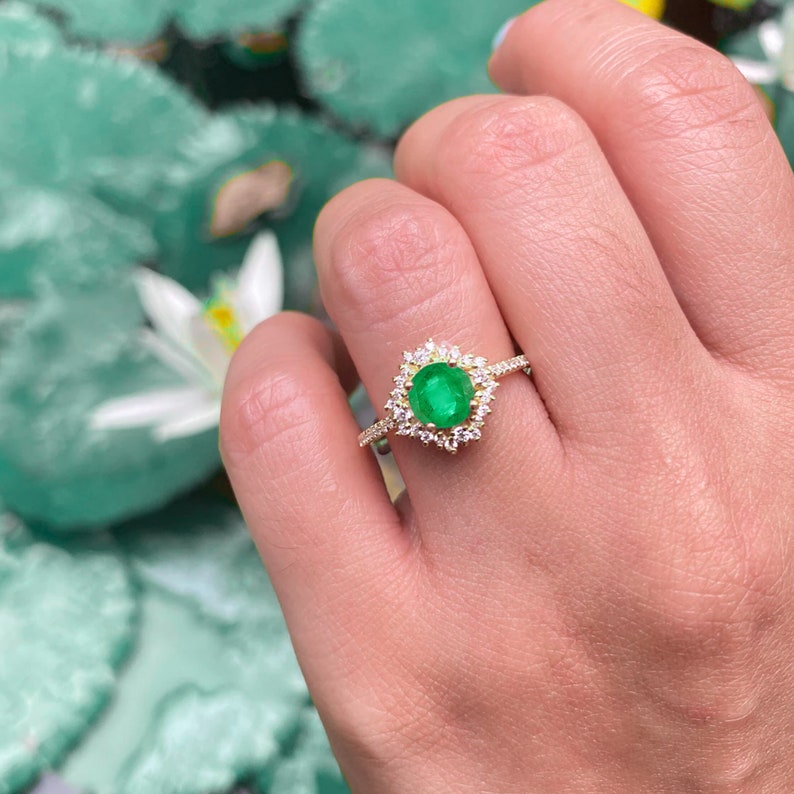 round_bridal_ring